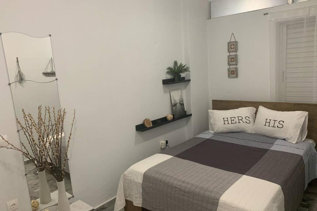 لوتراكي Beachfront Garden Apartment- Atlas Complex المظهر الخارجي الصورة